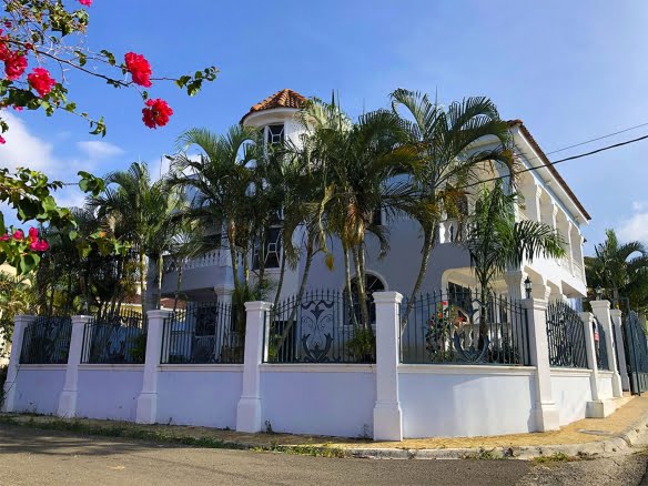 Paramount Properties