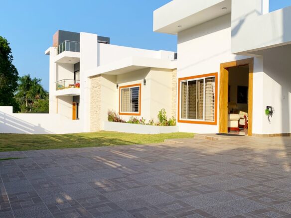 Paramount Properties